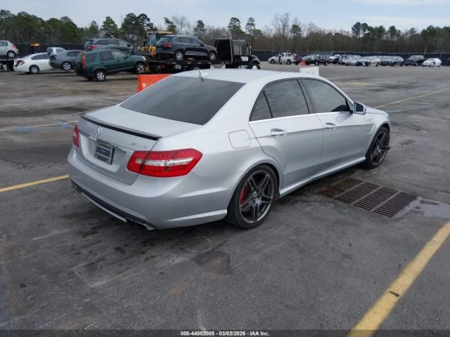 Mercedes-Benz E 63 AMG E 63 AMG, снимка 6 - Автомобили и джипове - 53769354