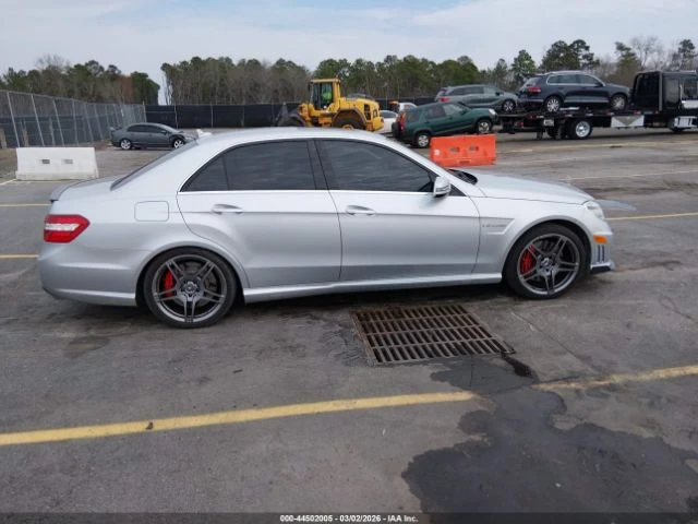 Mercedes-Benz E 63 AMG E 63 AMG, снимка 13 - Автомобили и джипове - 53769354