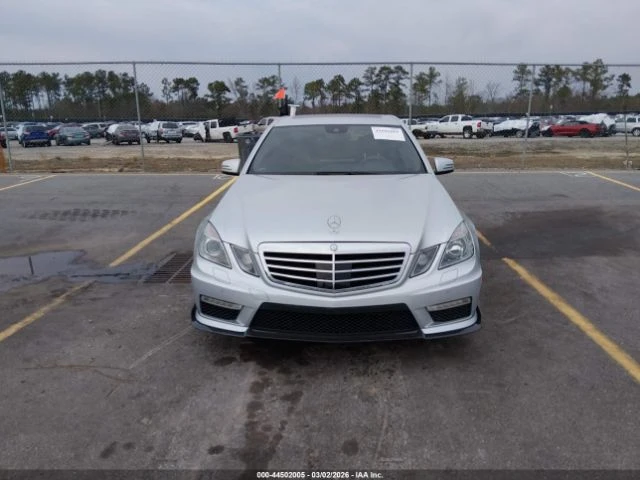 Mercedes-Benz E 63 AMG E 63 AMG, снимка 2 - Автомобили и джипове - 53769354