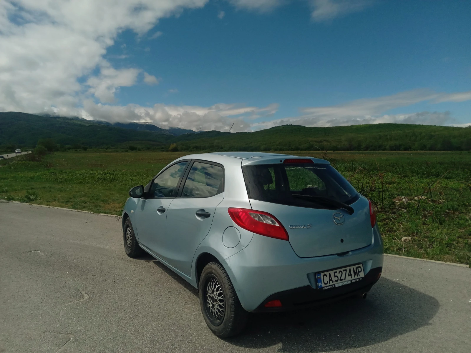 Mazda 2 1.3 - изображение 4