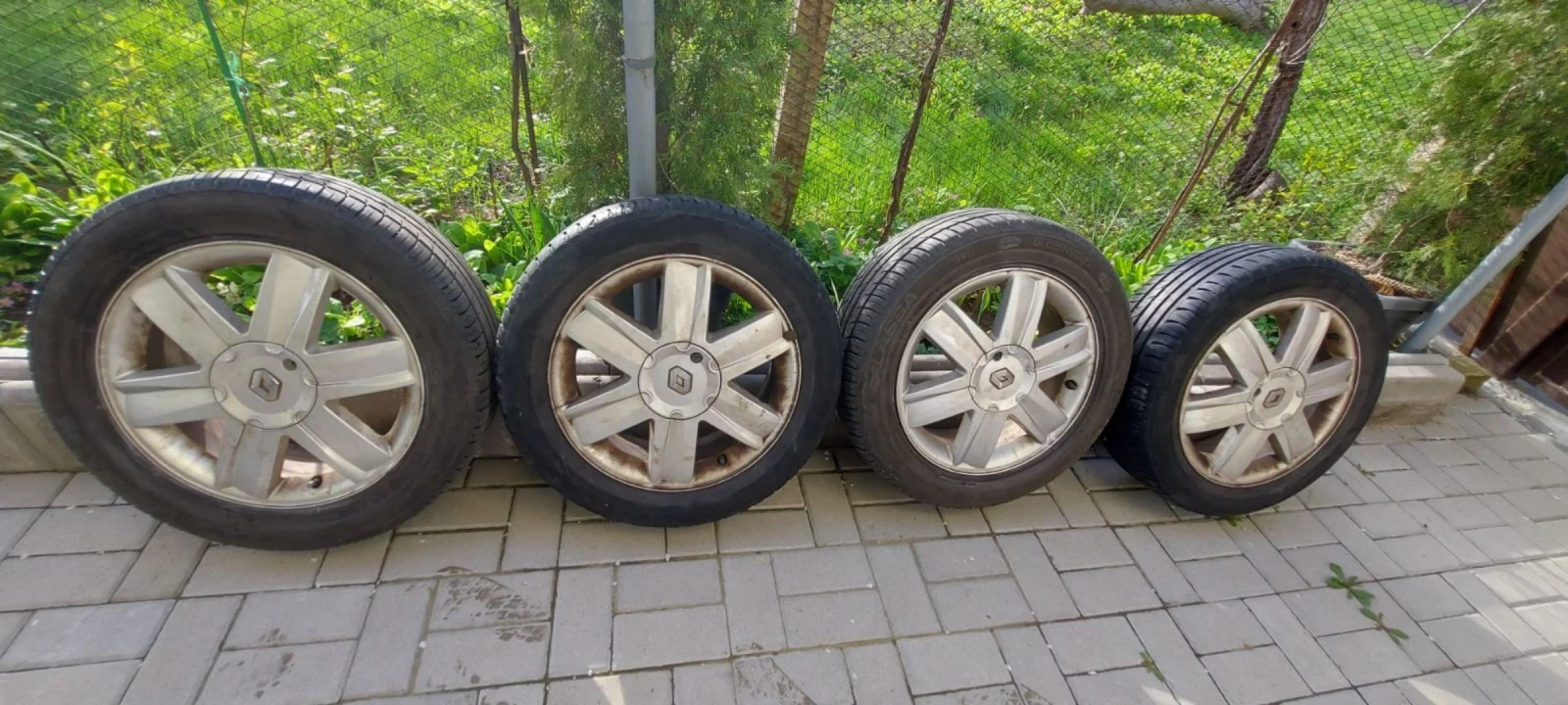 Renault Megane  - изображение 8