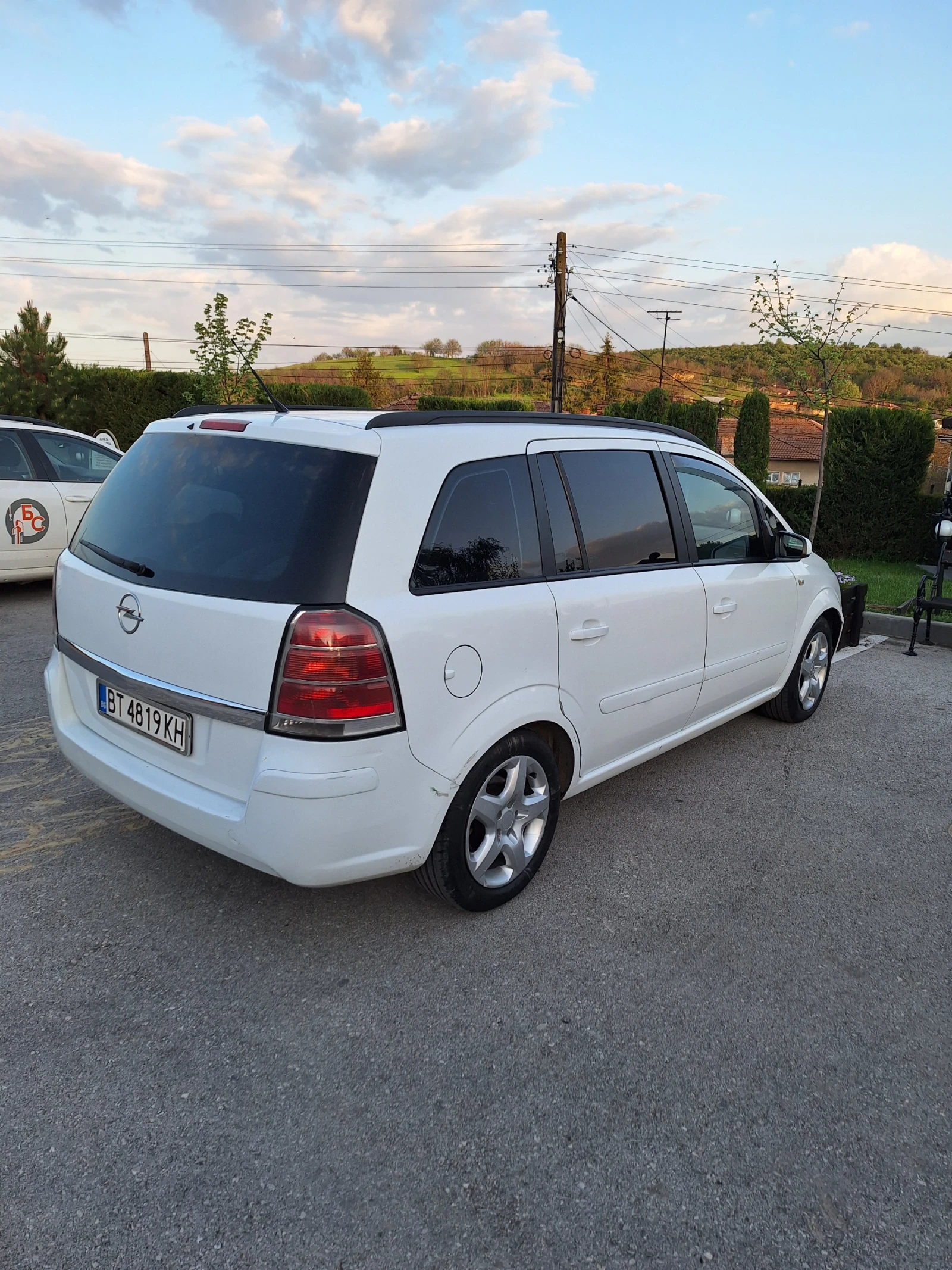 Opel Zafira  - изображение 4