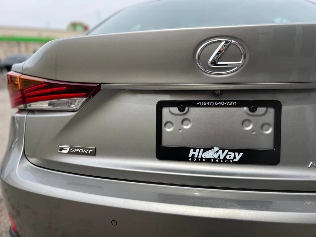 Lexus IS 300 * F-SPORT AWD | RED INTERIOR | NAV * CARFAX - изображение 5
