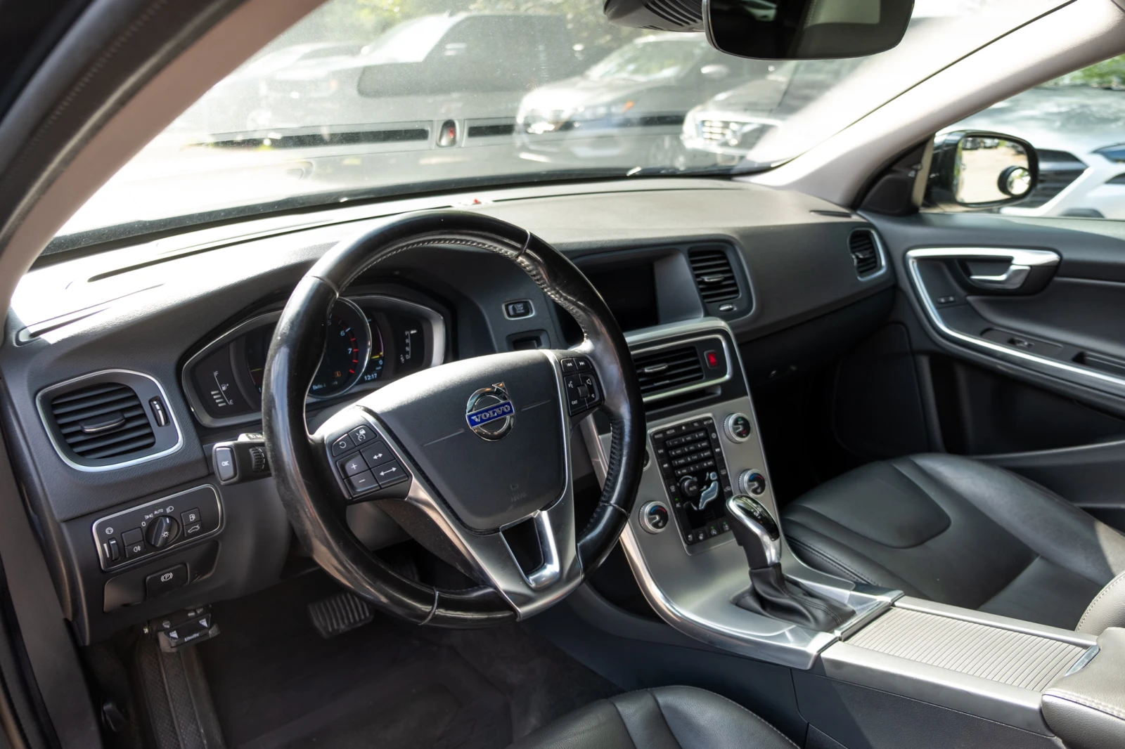 Volvo V60 Cross Country Volvo V60 Cross Country8 * (  ) | Mobile.bg   3