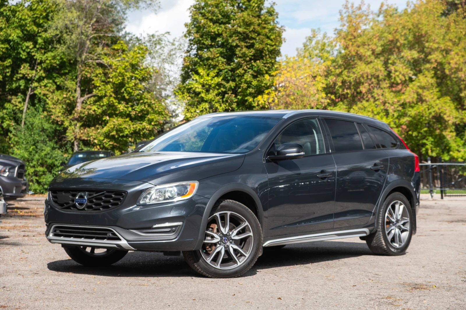 Volvo V60 Cross Country Volvo V60 Cross Country8 * (  ) | Mobile.bg   8