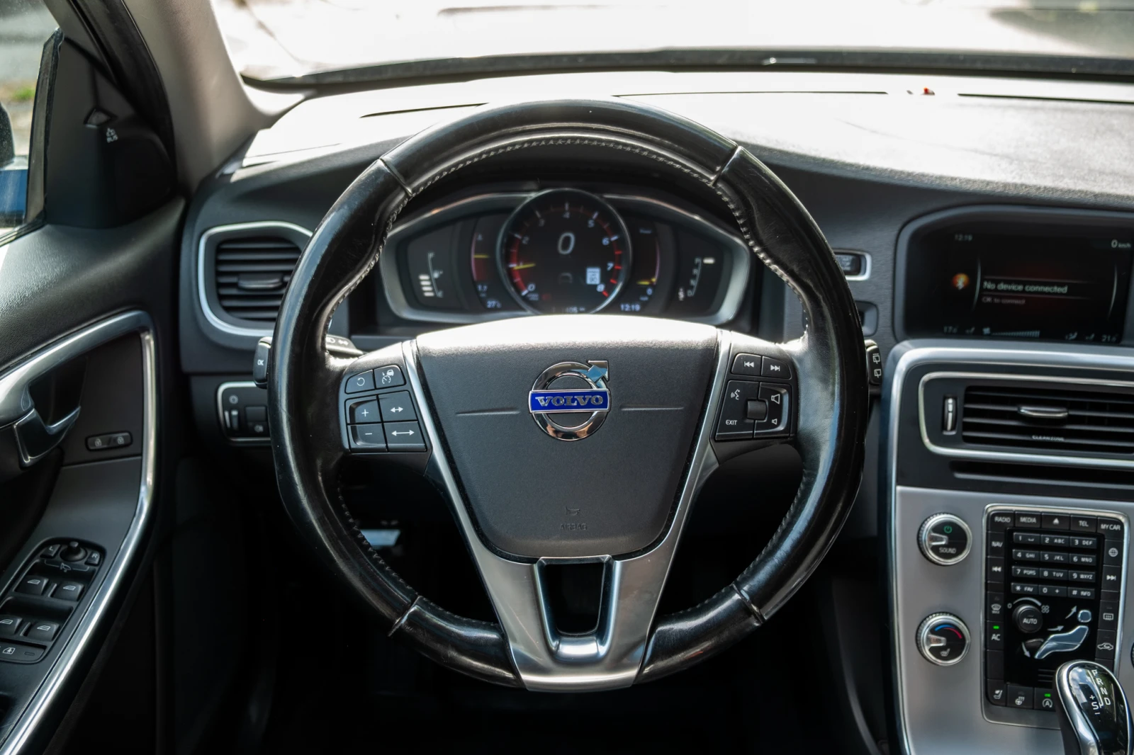 Volvo V60 Cross Country Volvo V60 Cross Country8 * (  ) | Mobile.bg   5