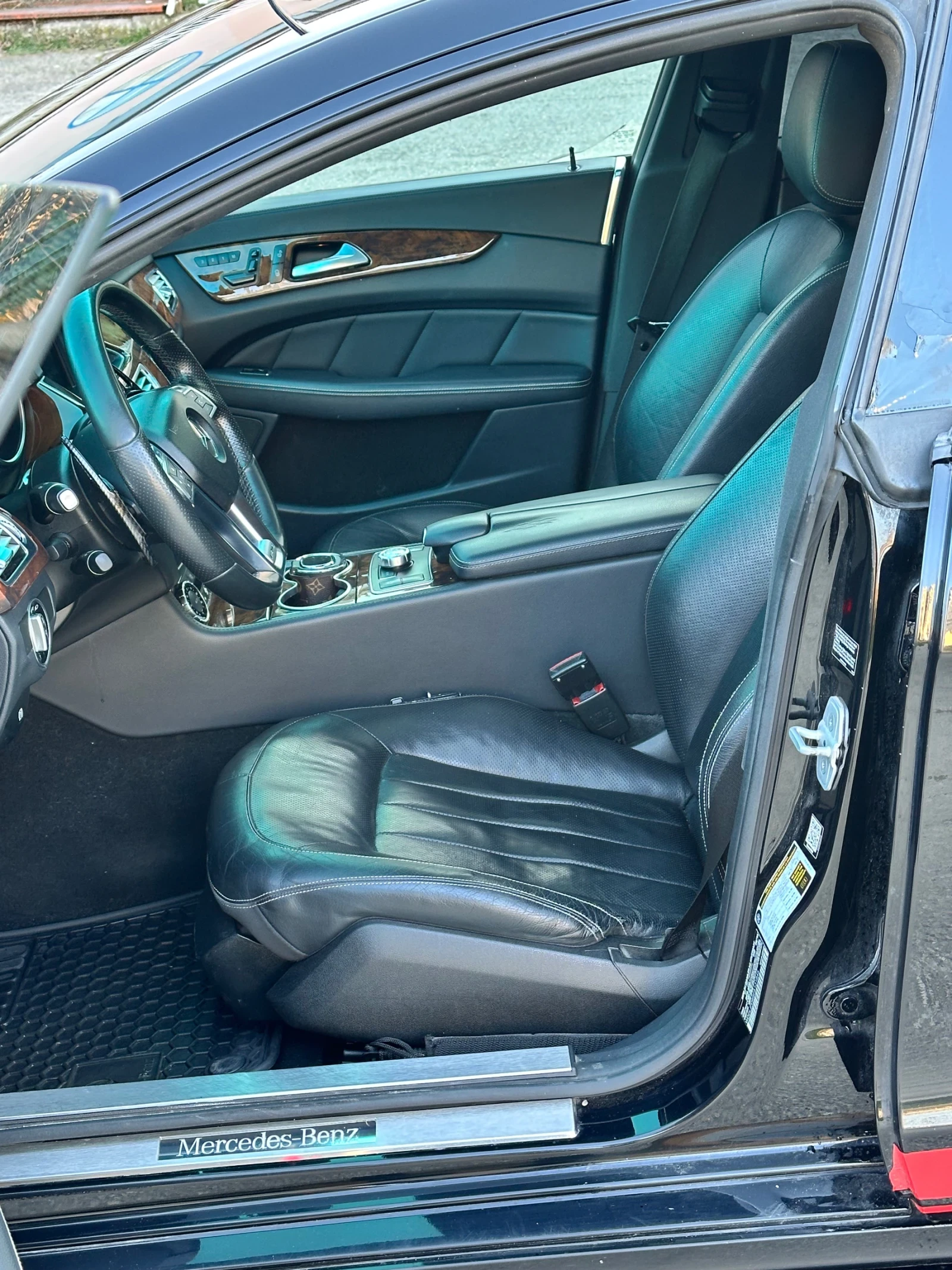 Mercedes-Benz CLS 550 Amg line, снимка 8 - Автомобили и джипове - 53827548