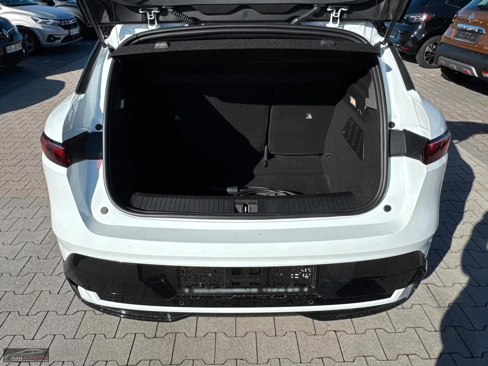 Renault Megane EV60/220HP/360/TECHNO/GOOGLE/360/LED/244z | Mobile.bg � ����������� 8