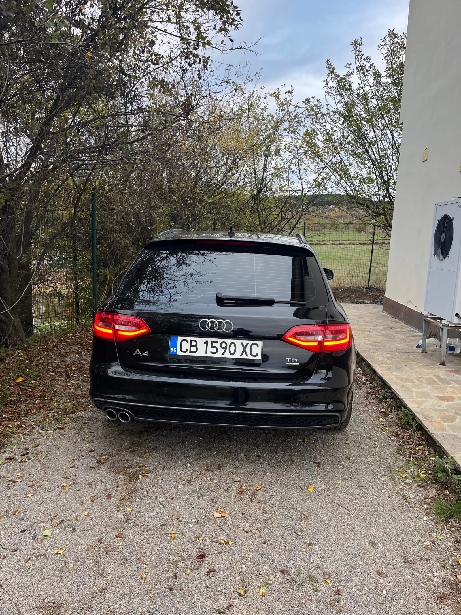 Audi A4 Audi a4 - 2.0 TDI 190 коня S line, quattro, снимка 5 - Автомобили и джипове - 54069772