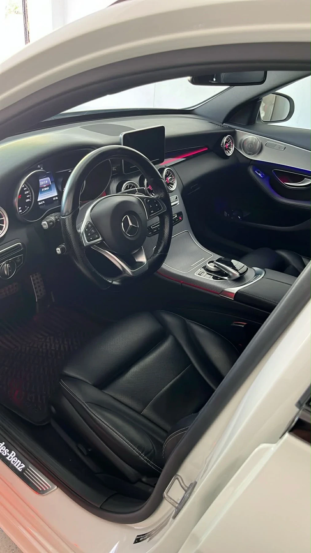 Mercedes-Benz C 220, снимка 10 - Автомобили и джипове - 54079781