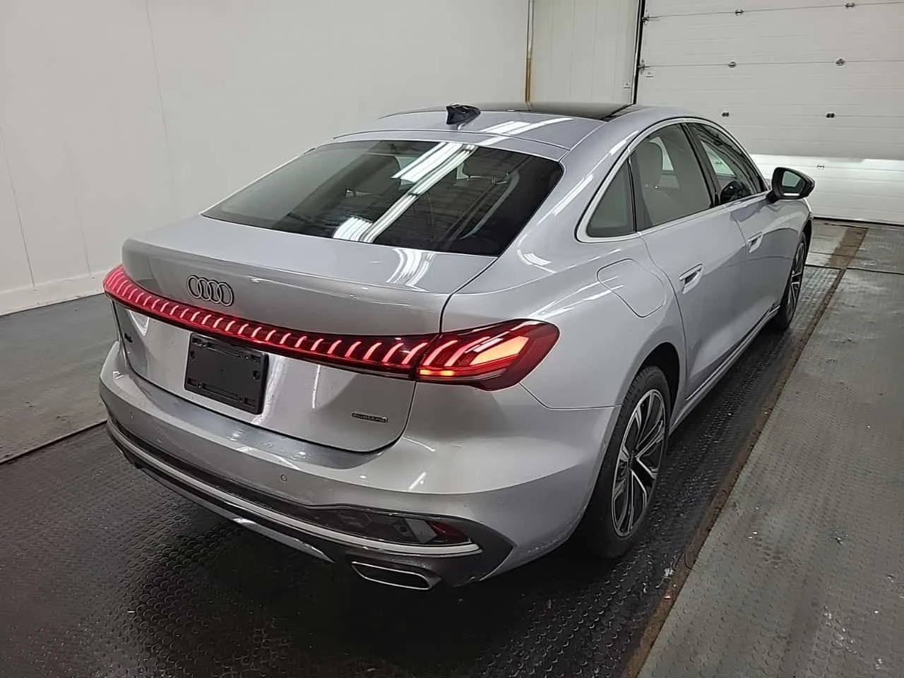 Audi A5 * Progressiv * 360 КАМЕРА* ПАНОРАМА* , снимка 4 - Автомобили и джипове - 54301550