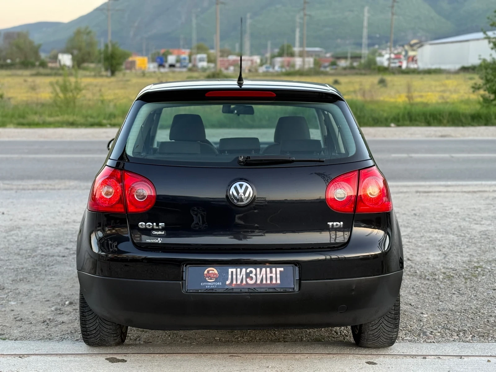 VW Golf 1.9 TDI , снимка 5 - Автомобили и джипове - 54335114