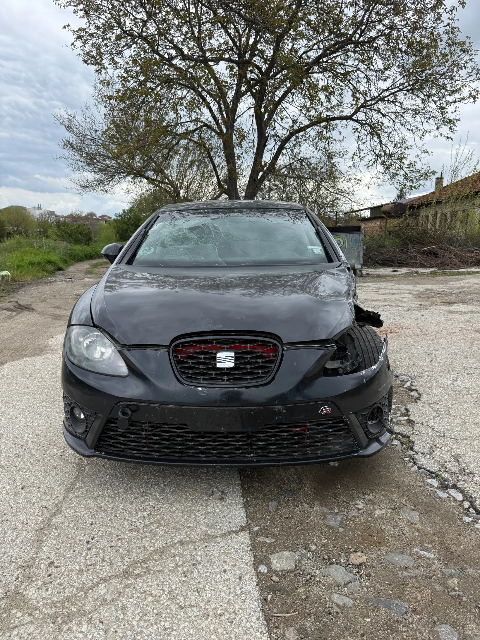 Seat Leon 1.6 TDI FACE 129.000км, снимка 4 - Автомобили и джипове - 54382946