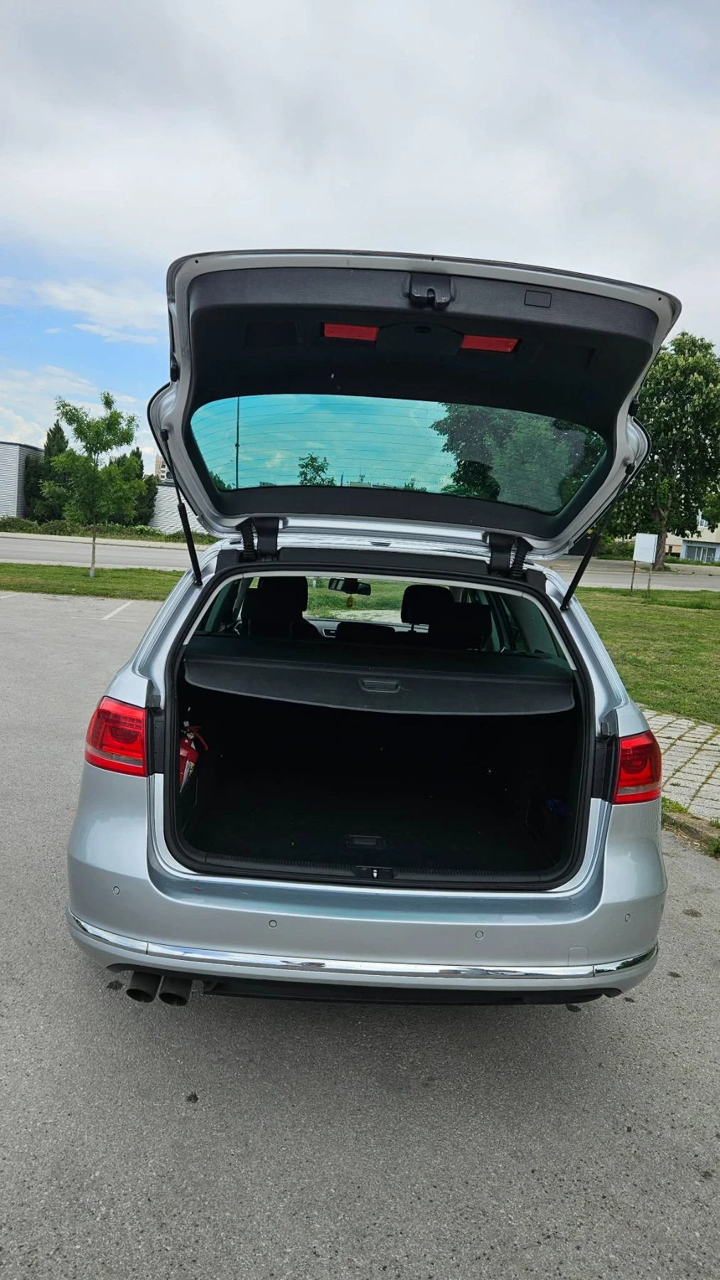 VW Passat 2.0 TDI, снимка 8 - Автомобили и джипове - 54991325