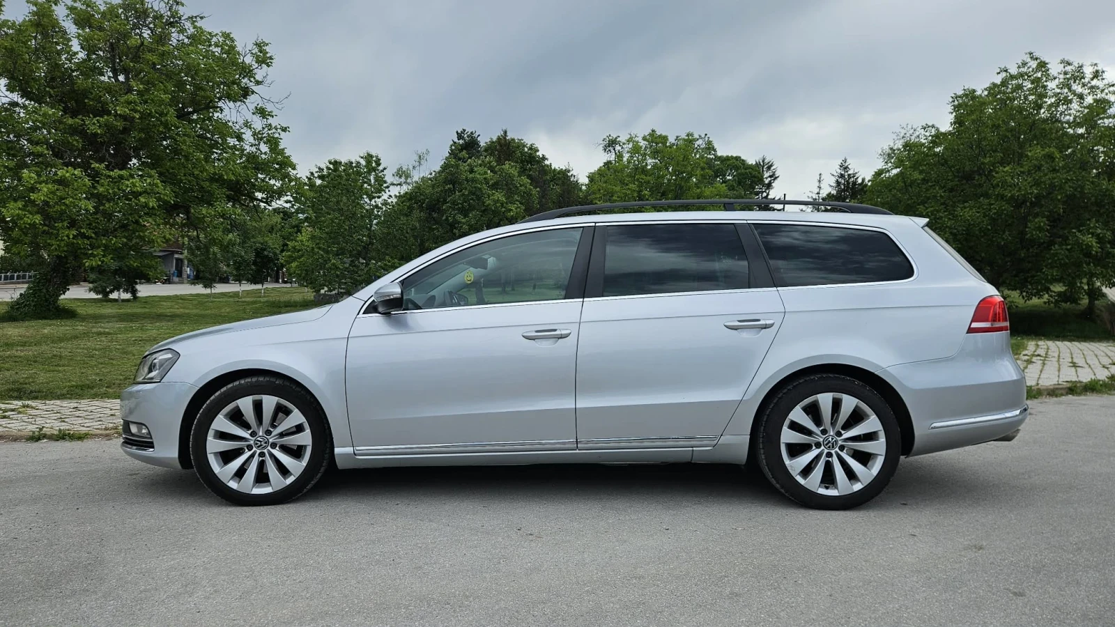 VW Passat 2.0 TDI, снимка 2 - Автомобили и джипове - 54991325