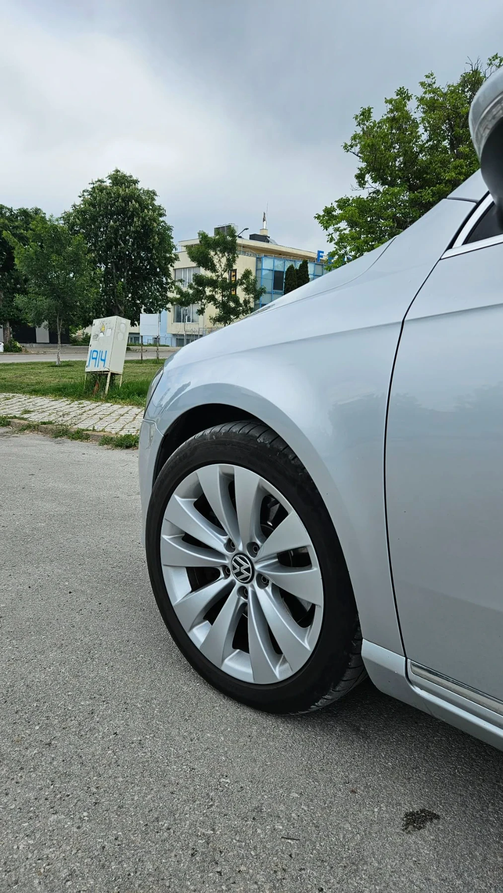 VW Passat 2.0 TDI, снимка 7 - Автомобили и джипове - 54991325