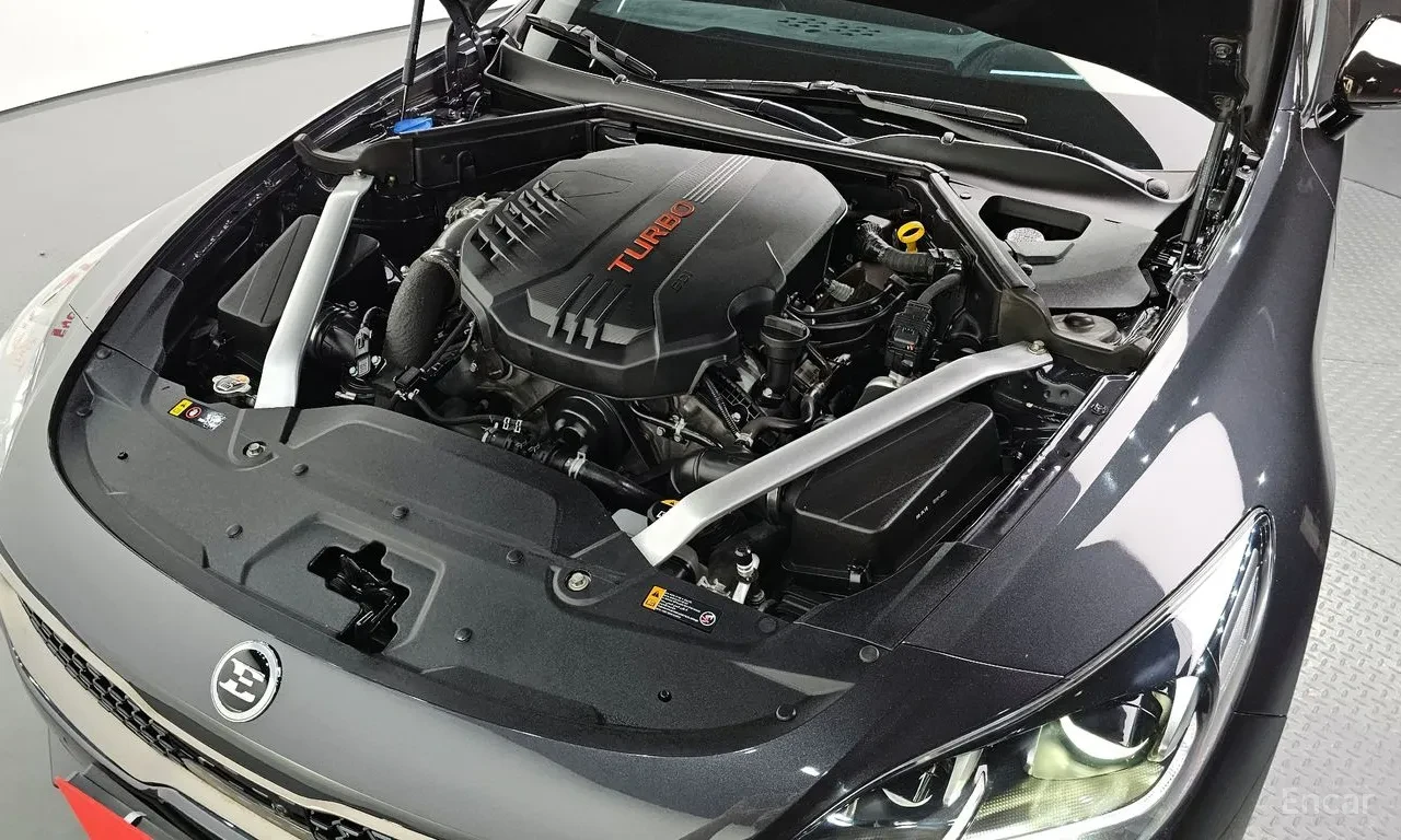 Kia Stinger 3.3 AWD MEISTER | 360 | HEADS UP | ОБДУХВАНЕ, снимка 5 - Автомобили и джипове - 55303941
