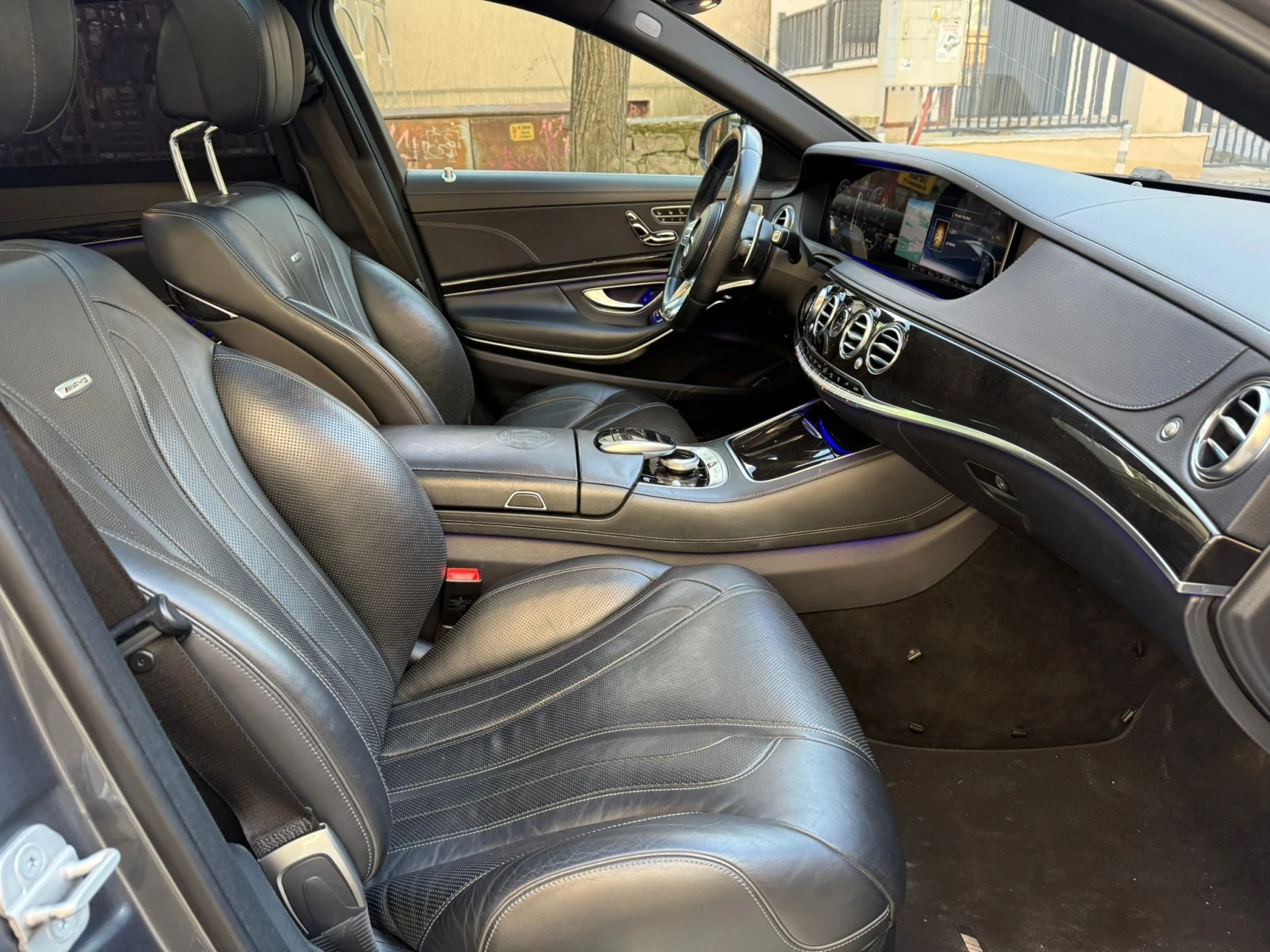 Mercedes-Benz S 63 AMG 4MATIC+ L , снимка 12 - Автомобили и джипове - 55571369