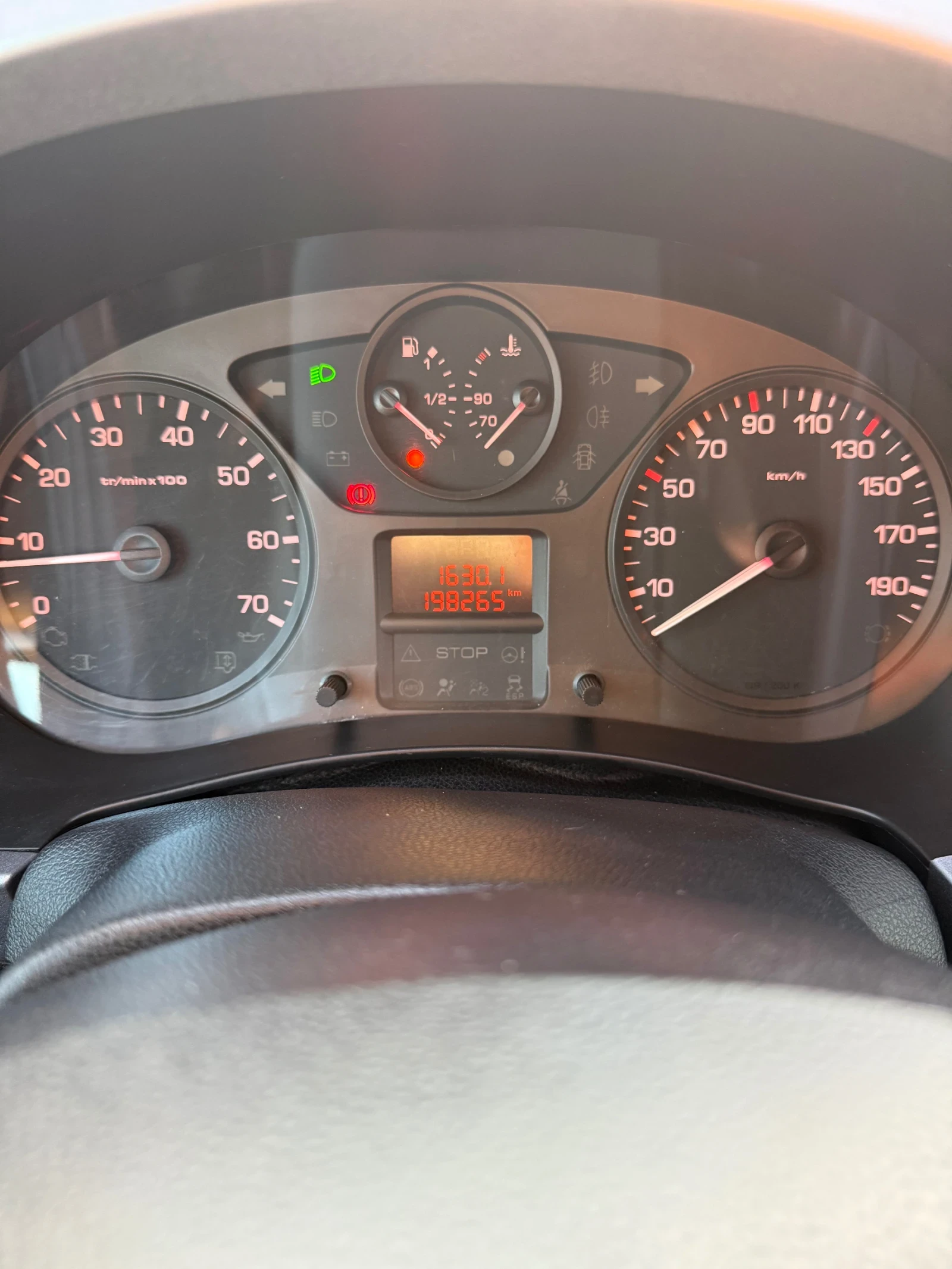 Citroen Berlingo 1.6HDI 110 XTR TOP, снимка 10 - Автомобили и джипове - 55589508
