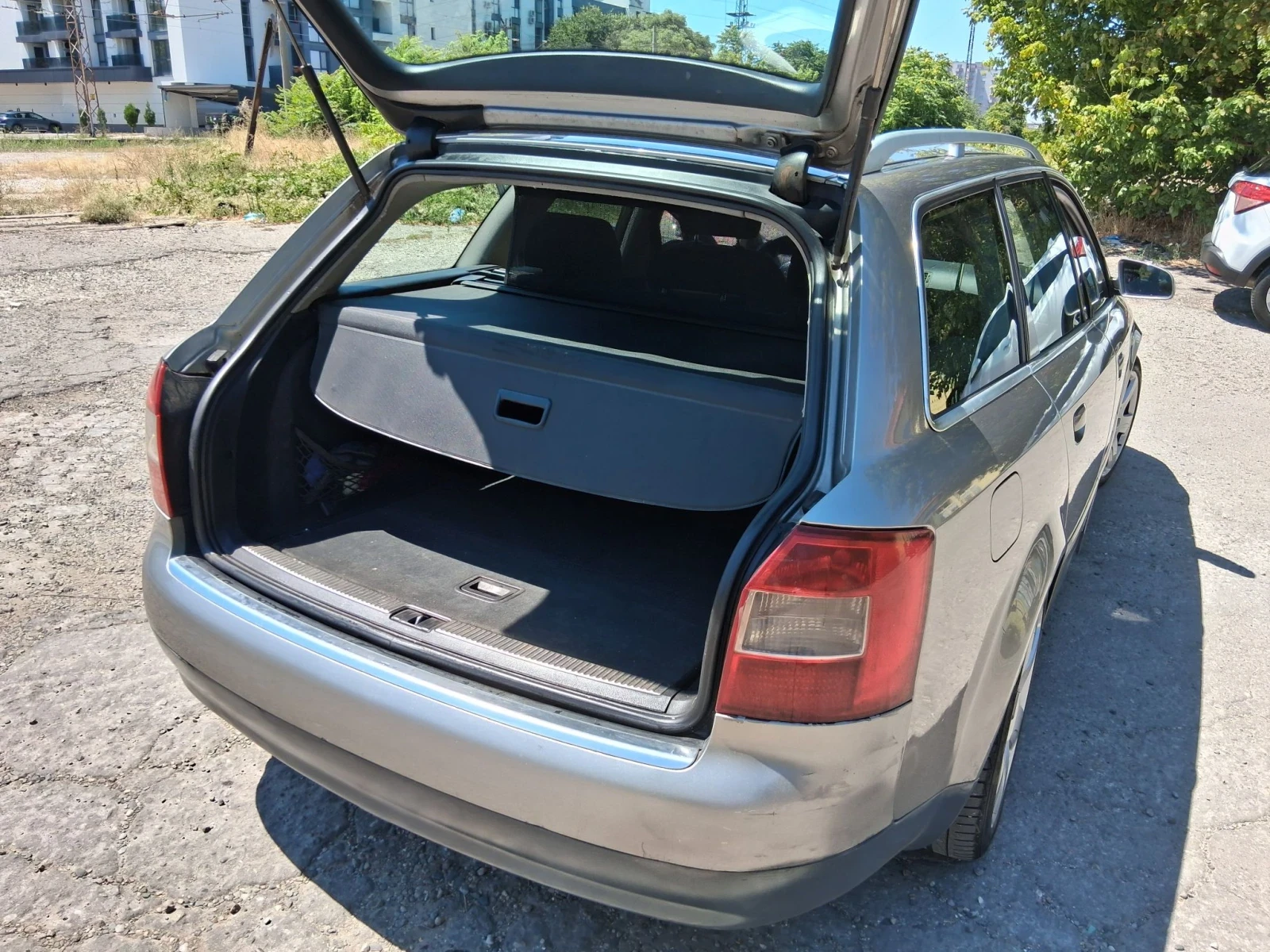 Audi A4 1.9 131 p.s., снимка 3 - Автомобили и джипове - 55623363