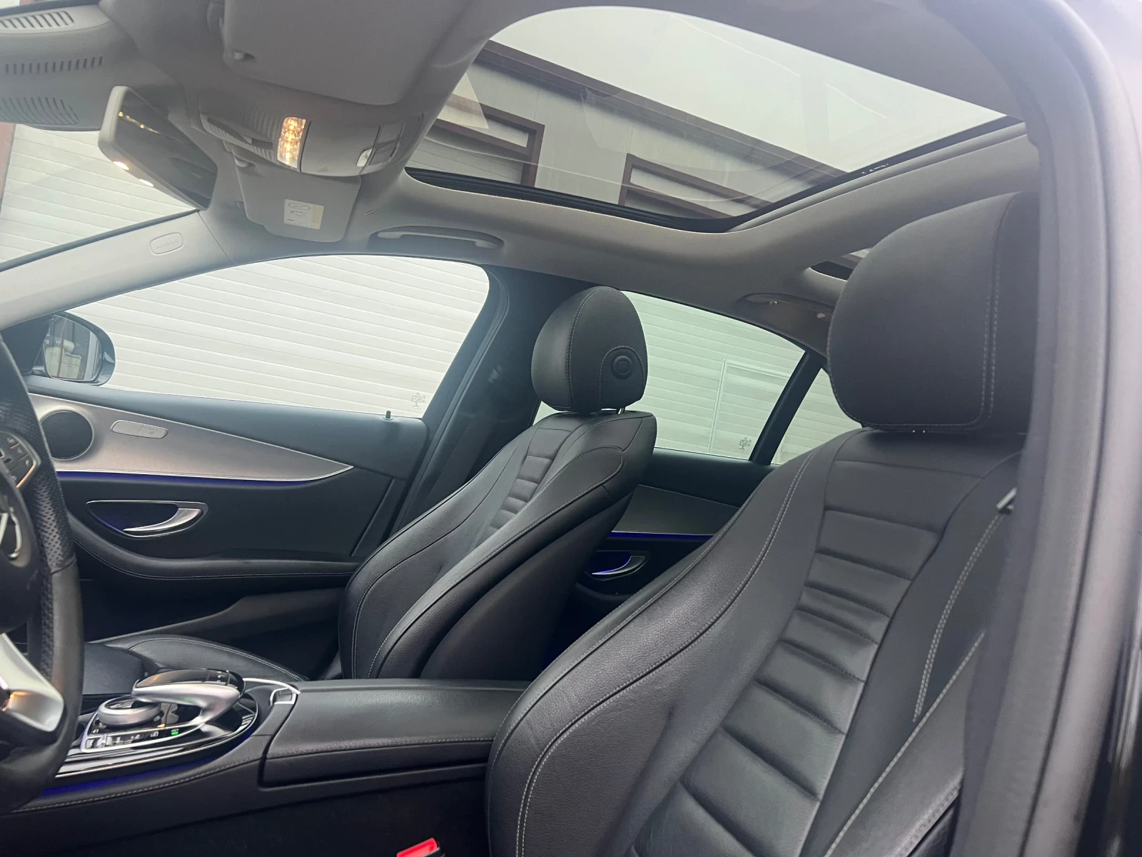 Mercedes-Benz E 220 9G TRONIC, снимка 13 - Автомобили и джипове - 55988858