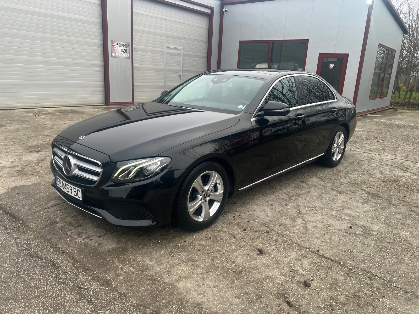Mercedes-Benz E 220 9G TRONIC, снимка 2 - Автомобили и джипове - 55988858