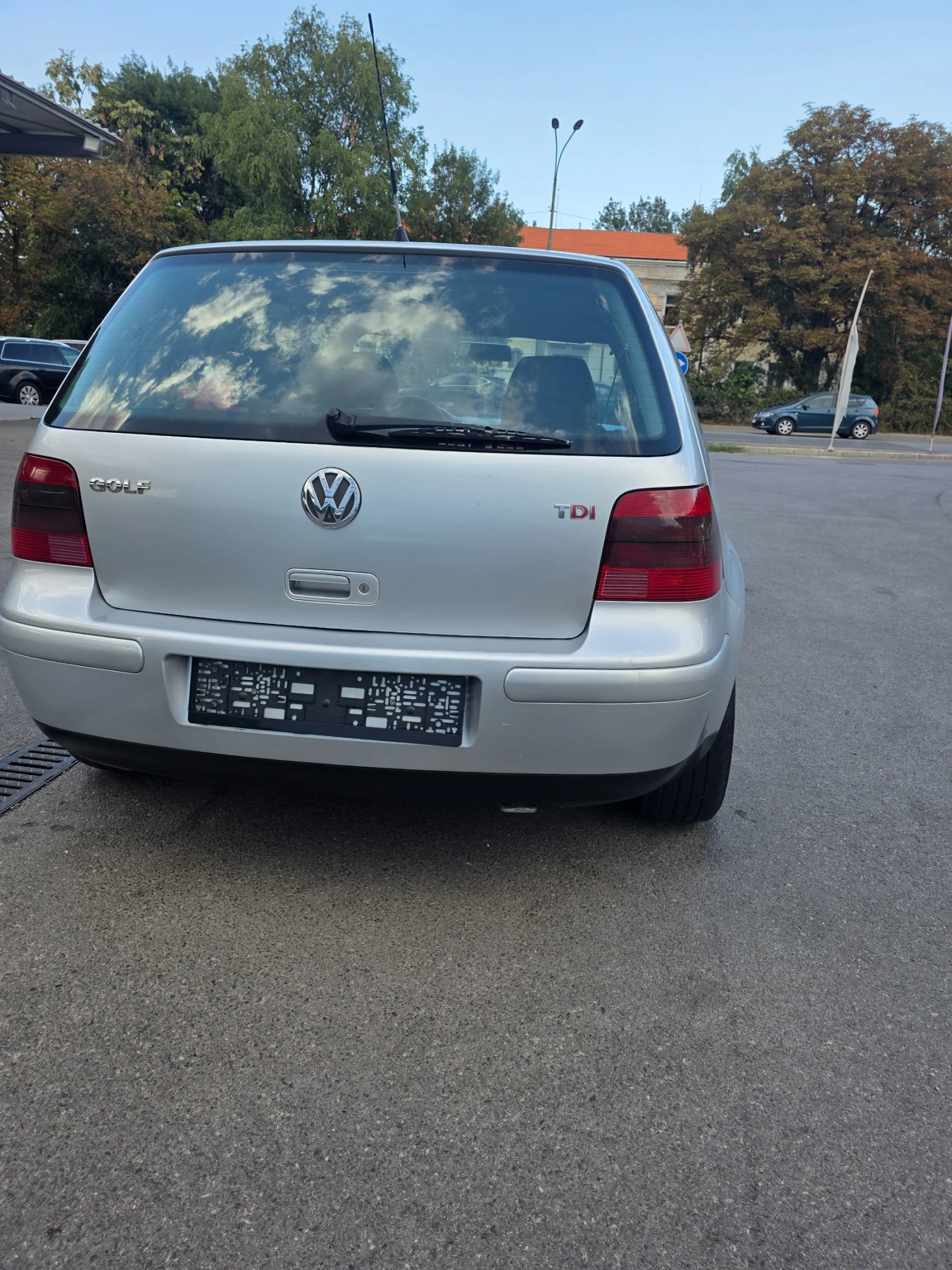 VW Golf 1.9TDI-101k.c., снимка 4 - Автомобили и джипове - 56014707