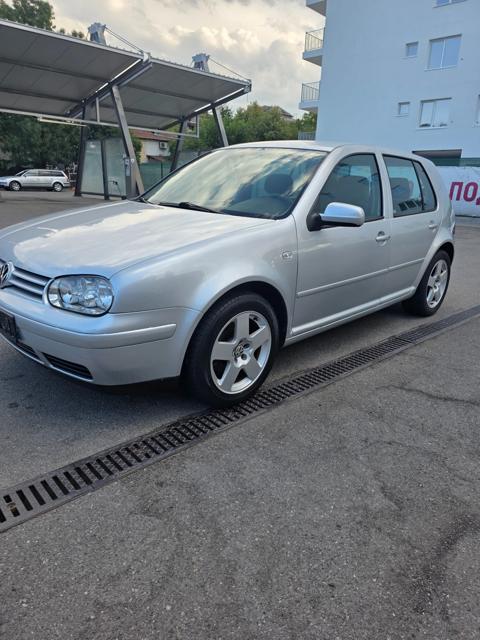 VW Golf 1.9TDI-101k.c., снимка 2 - Автомобили и джипове - 56014707