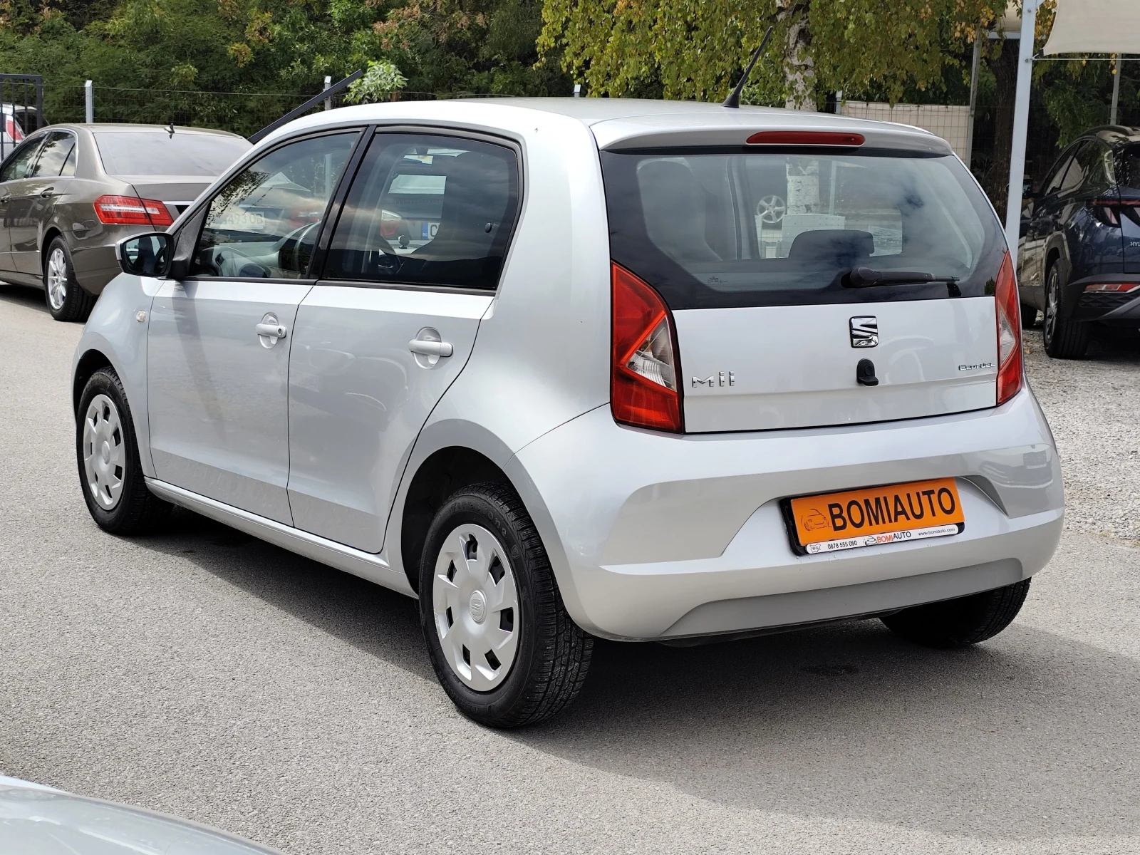 Seat Mii 1.0ECOFUEL/KLIMA/5 ВРАТИ, снимка 6 - Автомобили и джипове - 56083081