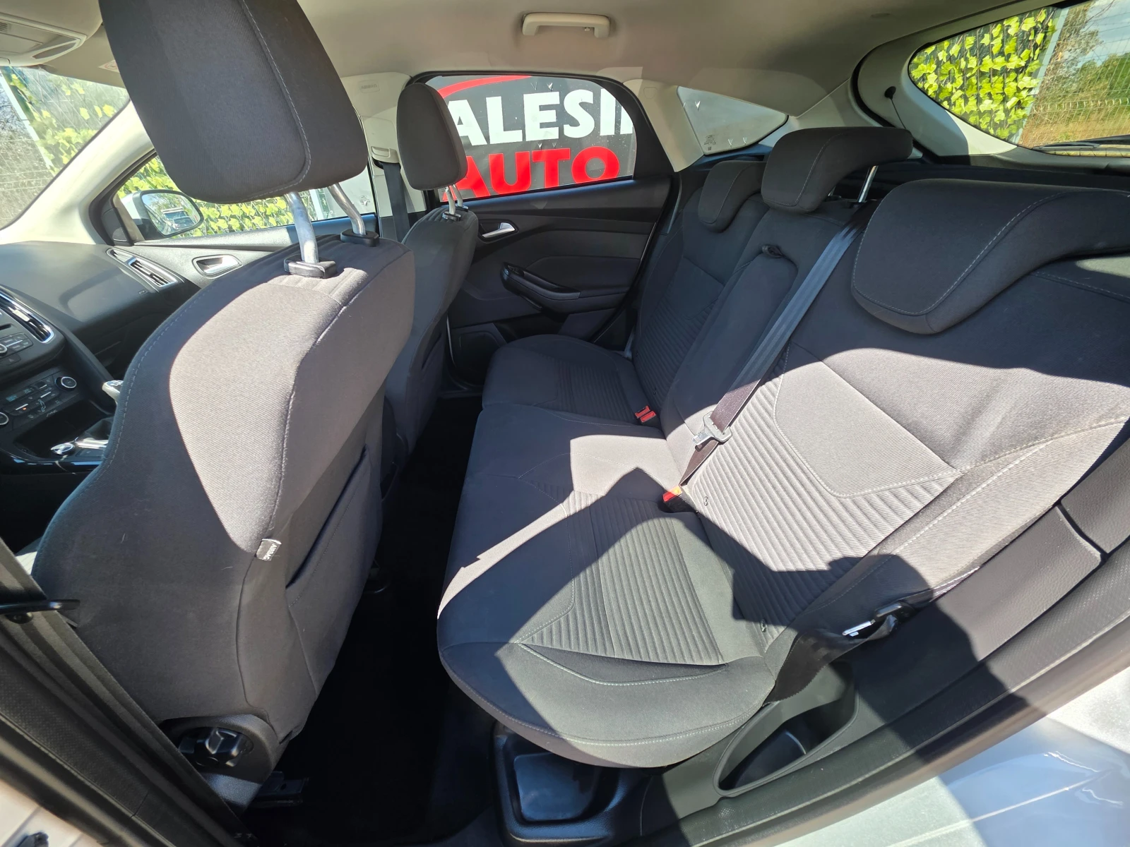 Ford Focus III-1.5 TDCI-Titanium-120 hp., снимка 13 - Автомобили и джипове - 56119342