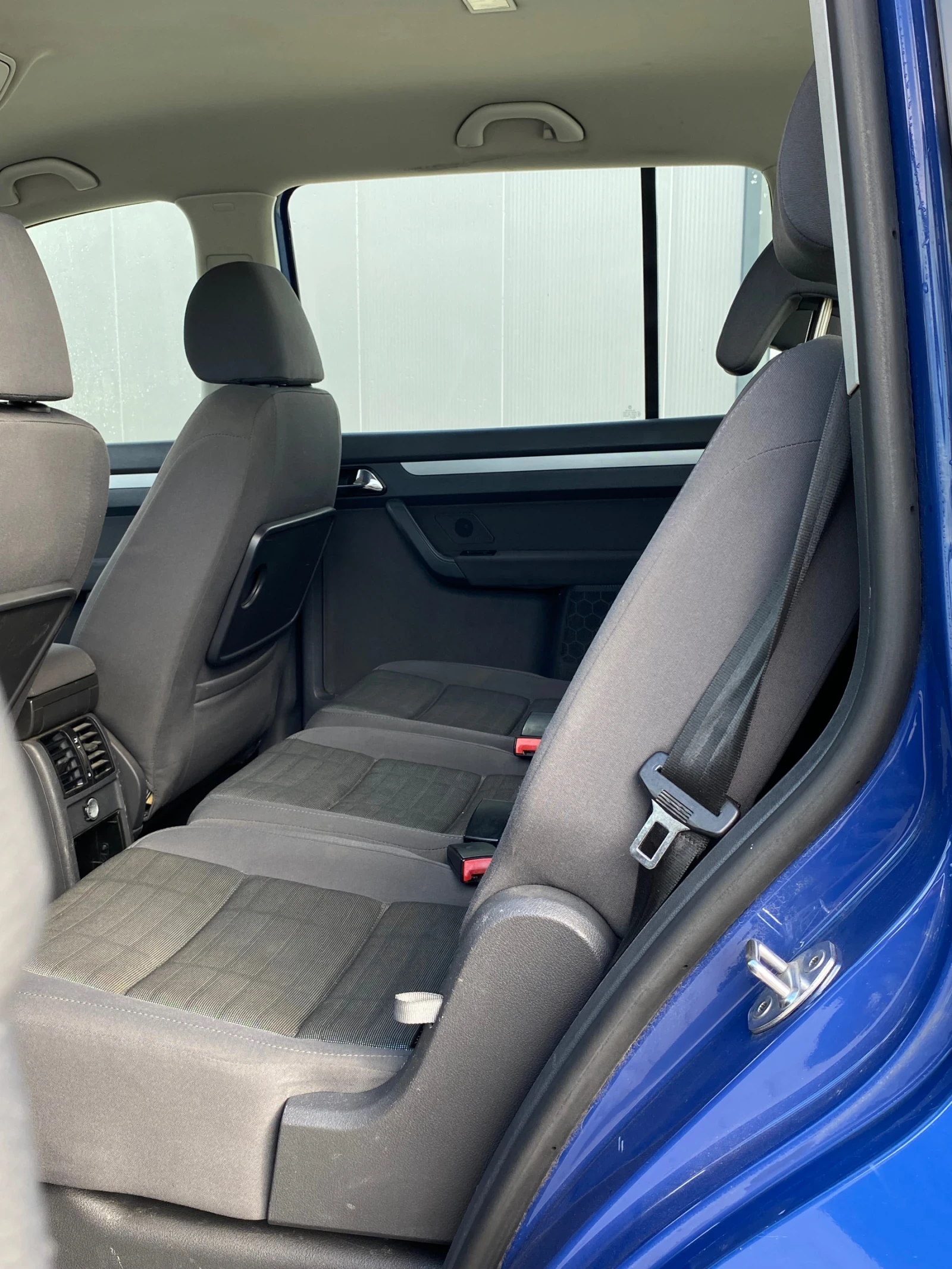 VW Touran 2.0TDI 8клапана BMM, снимка 8 - Автомобили и джипове - 56638400