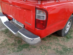 Toyota Hilux 2.4 D един собственик милионер колекция, снимка 5