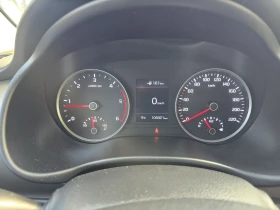 Kia Stonic 1.6 CRDI/FULL/ЕДИН СОБСТВЕНИК/РЕАЛНИ КИЛОМЕТРИ, снимка 16