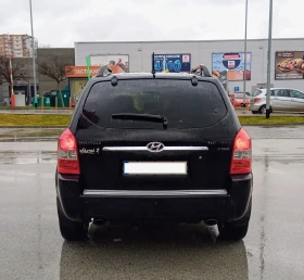 Hyundai Tucson 4х4/CRDI, 140 кс/6 скорости/Авто Пилот/Климатроник, снимка 9 - Автомобили и джипове - 53612742