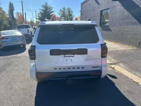 Toyota 4runner Hybrid 4WD / 360 / Dis / Обдухване / Carfax  | Auto.bg — изображение 4