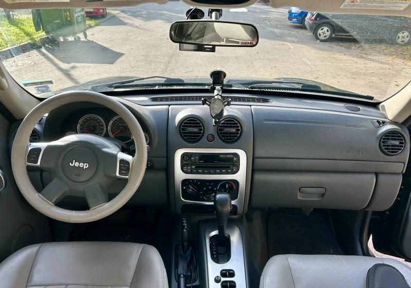Jeep Cherokee, снимка 8 - Автомобили и джипове - 52393491