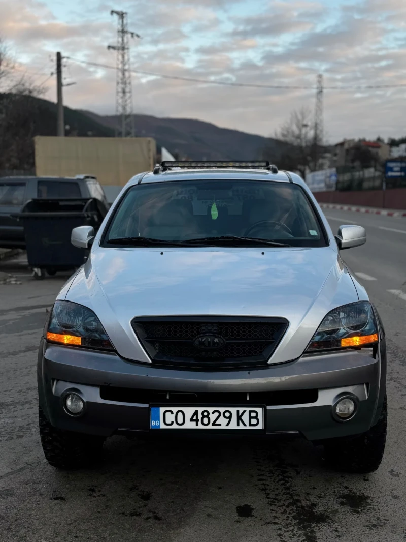 Kia Sorento 2.5 CRDI, снимка 4 - Автомобили и джипове - 52680494