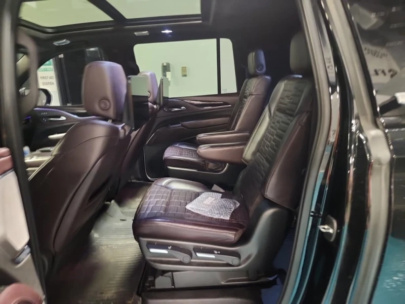 Cadillac Escalade * SPORT PLATINUM * CARFAX * БЕЗ ПЪРВОНАЧАЛНА ВНОСК, снимка 14 - Автомобили и джипове - 52837679