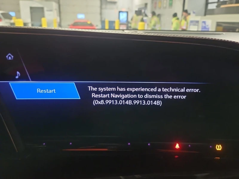 Cadillac Escalade * SPORT PLATINUM * CARFAX * БЕЗ ПЪРВОНАЧАЛНА ВНОСК, снимка 11 - Автомобили и джипове - 52837679