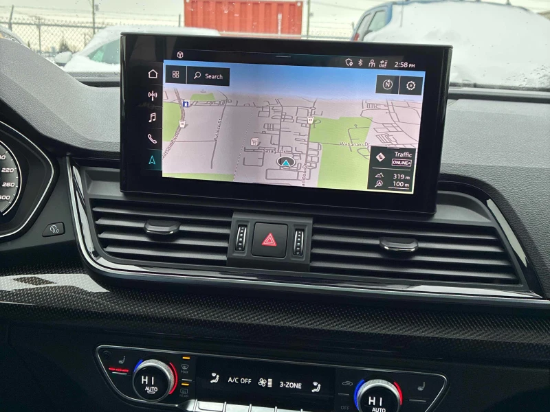 Audi SQ5 Technik* * QUATTRO* * CARFAX* * АВТО КРЕДИТ* * , снимка 15 - Автомобили и джипове - 53160955