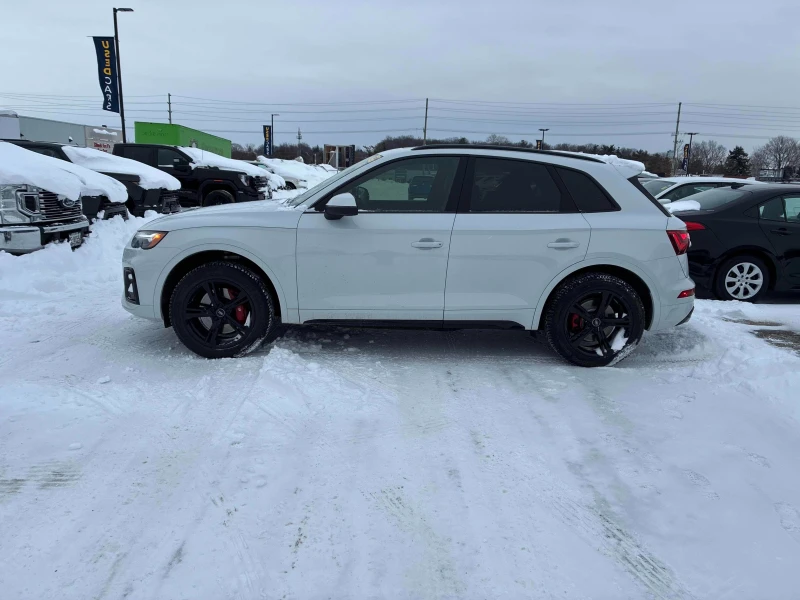 Audi SQ5 Technik* * QUATTRO* * CARFAX* * АВТО КРЕДИТ* * , снимка 3 - Автомобили и джипове - 53160955