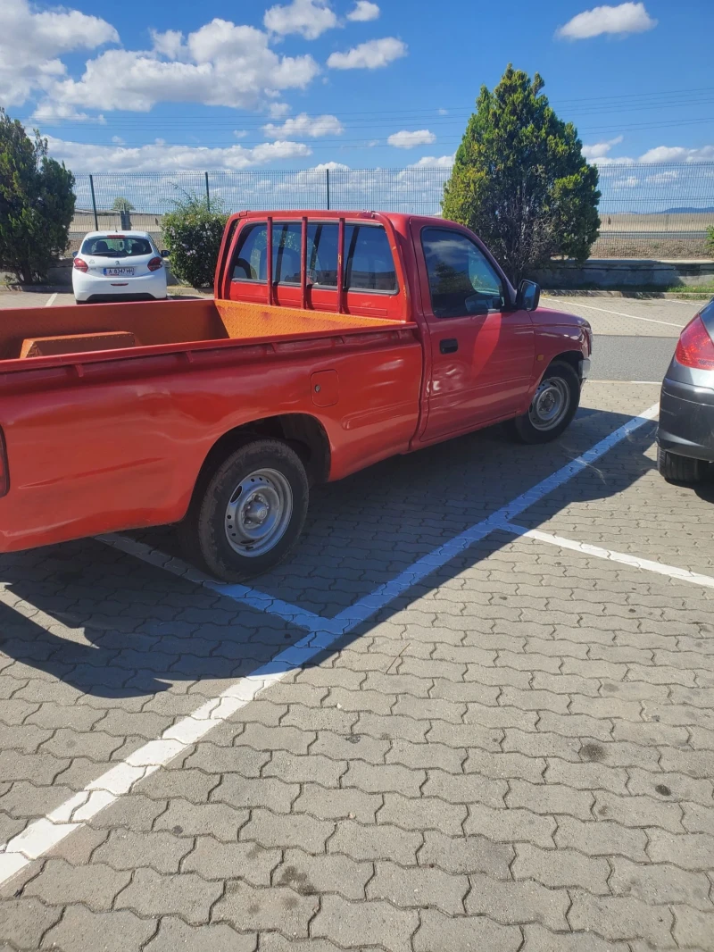 Toyota Hilux 2.4 D един собственик милионер колекция, снимка 14 - Автомобили и джипове - 53309684
