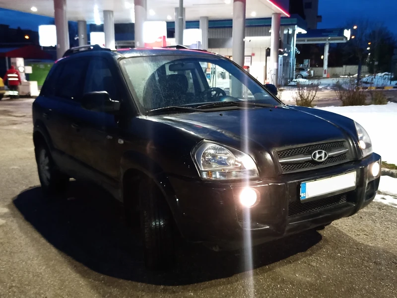 Hyundai Tucson 4х4/CRDI, 140 кс/6 скорости/Авто Пилот/Климатроник, снимка 3 - Автомобили и джипове - 53536081
