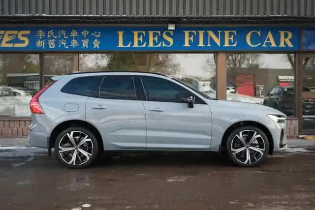 Volvo XC60 * Ultimate Dark Theme T8 * 360 * H/K, снимка 7 - Автомобили и джипове - 54419046
