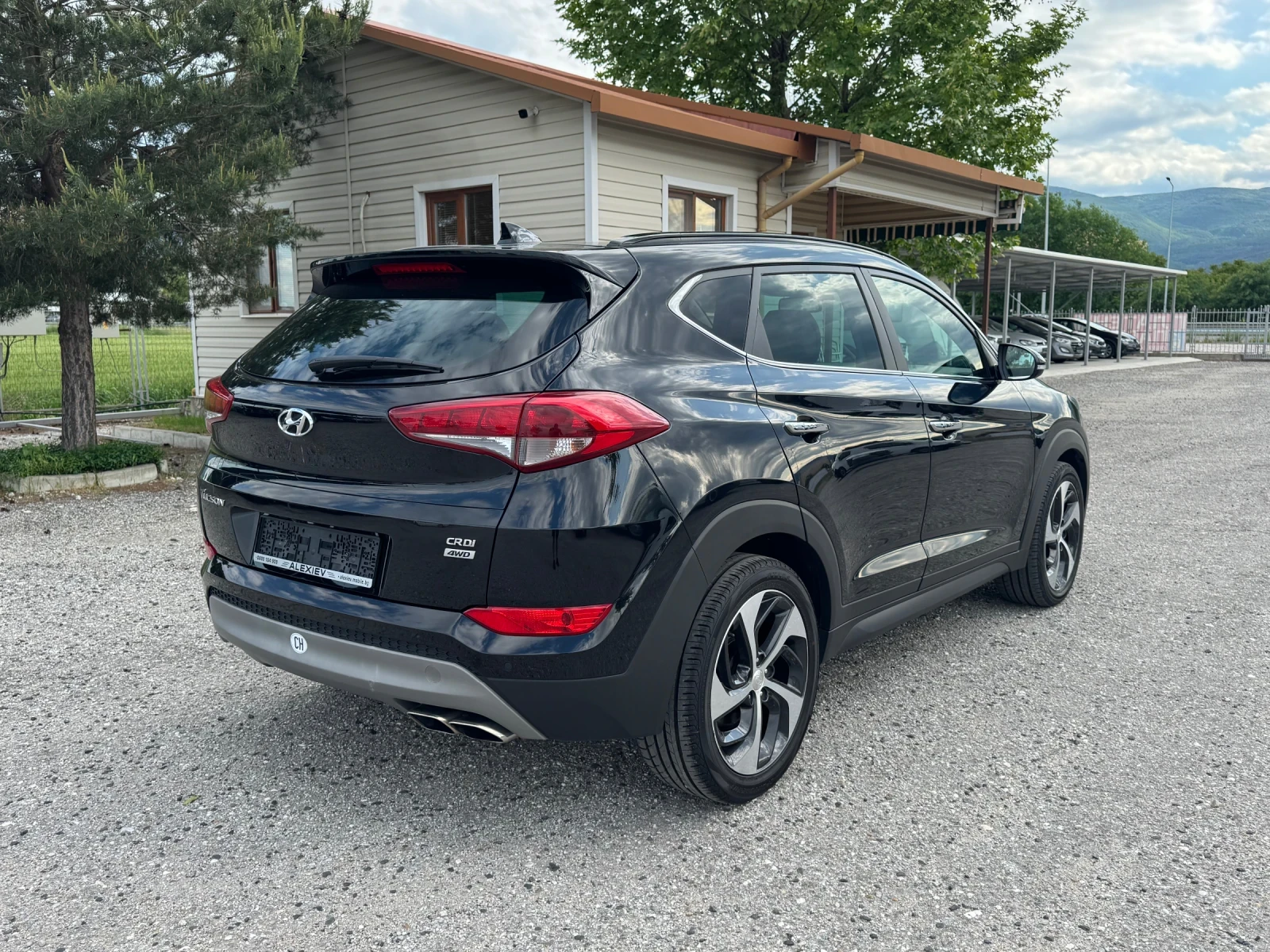 Hyundai Tucson 2.0CRDI 185к.с Автоматик  - изображение 4