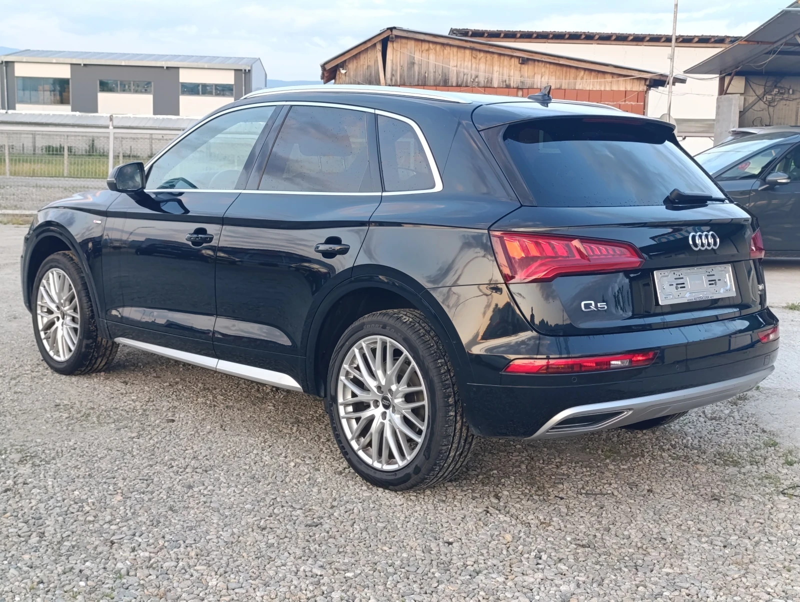 Audi Q5  2.0 TDI quattro Sport  - изображение 2