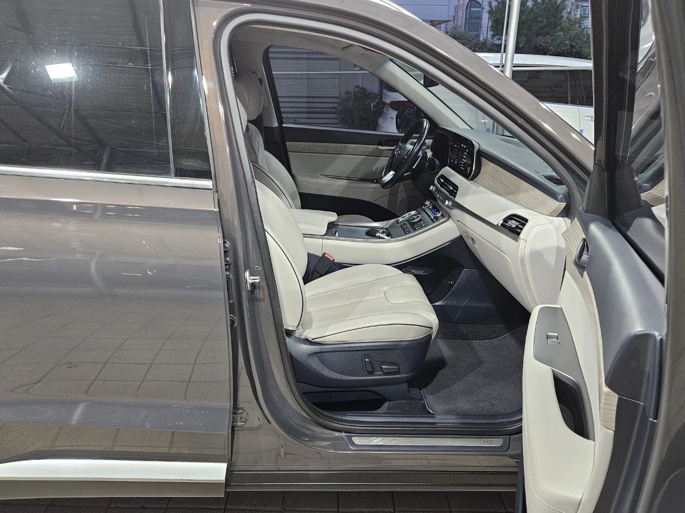 Hyundai Palisade Гаранция, Сервиз, Резервни части Реални км - изображение 9