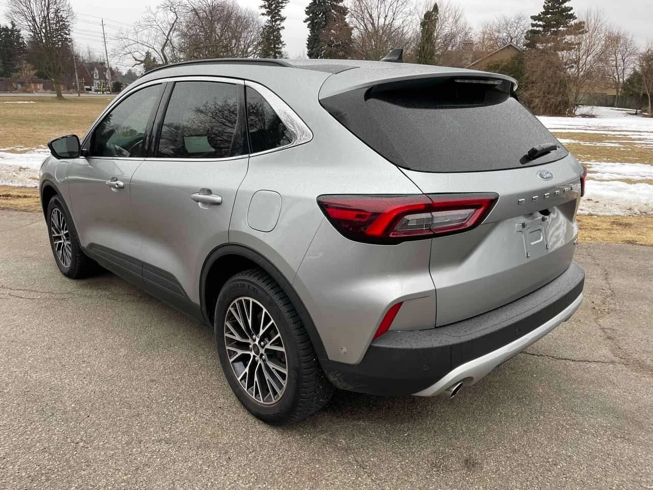 Ford Escape PHEV  CARFAX | Mobile.bg � ����������� 15