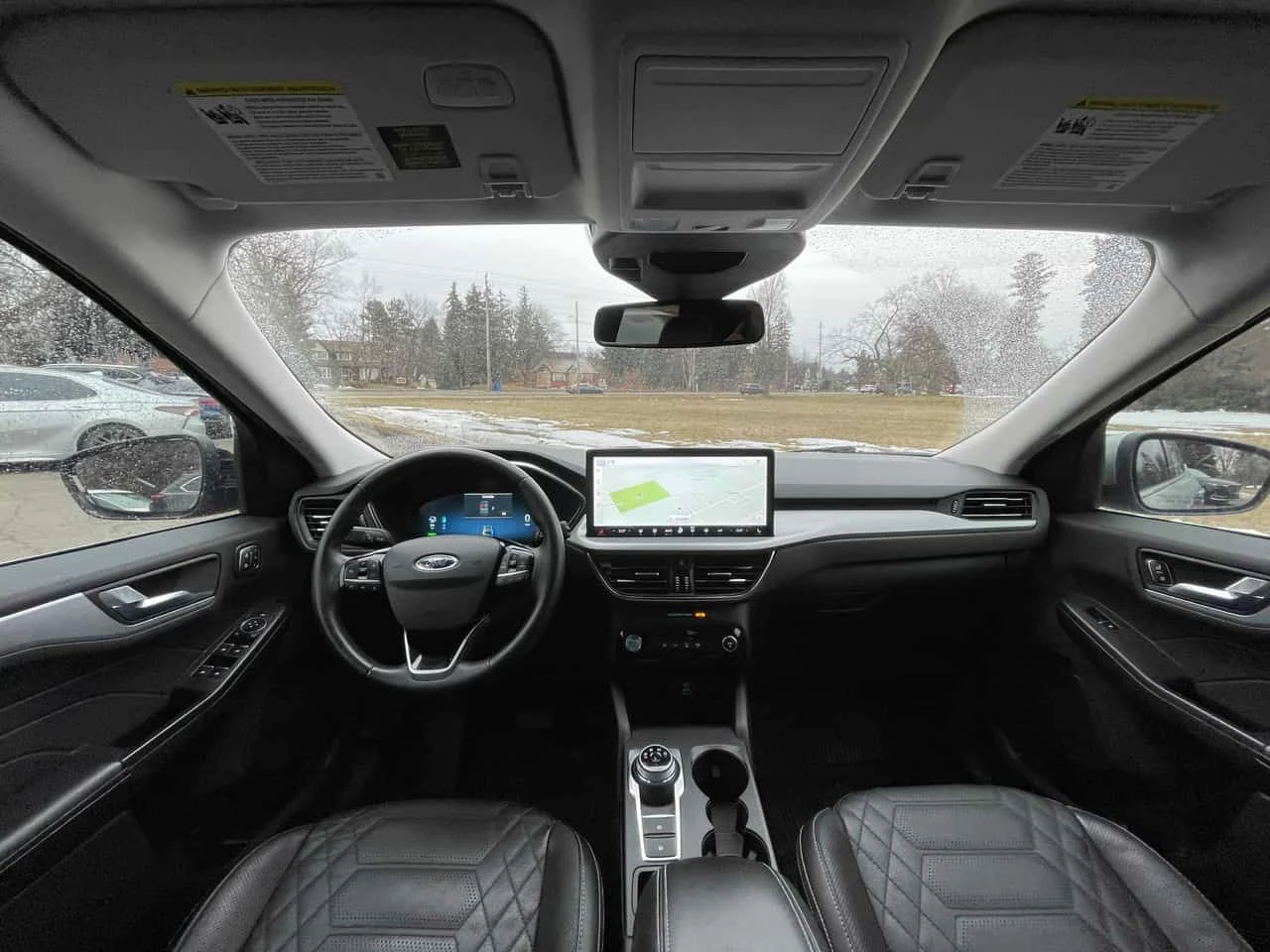 Ford Escape PHEV  CARFAX | Mobile.bg � ����������� 10