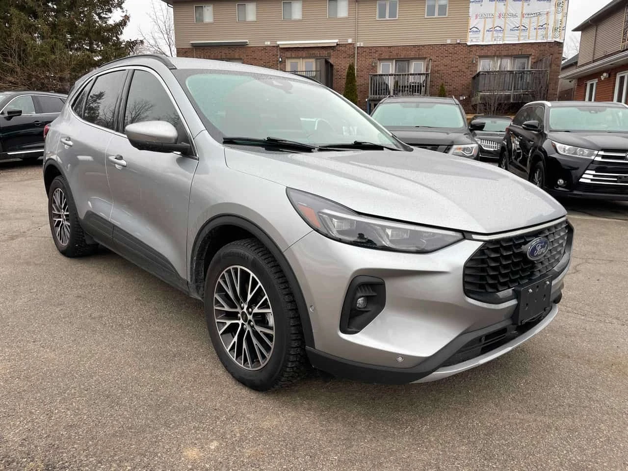 Ford Escape PHEV  CARFAX | Mobile.bg � ����������� 17